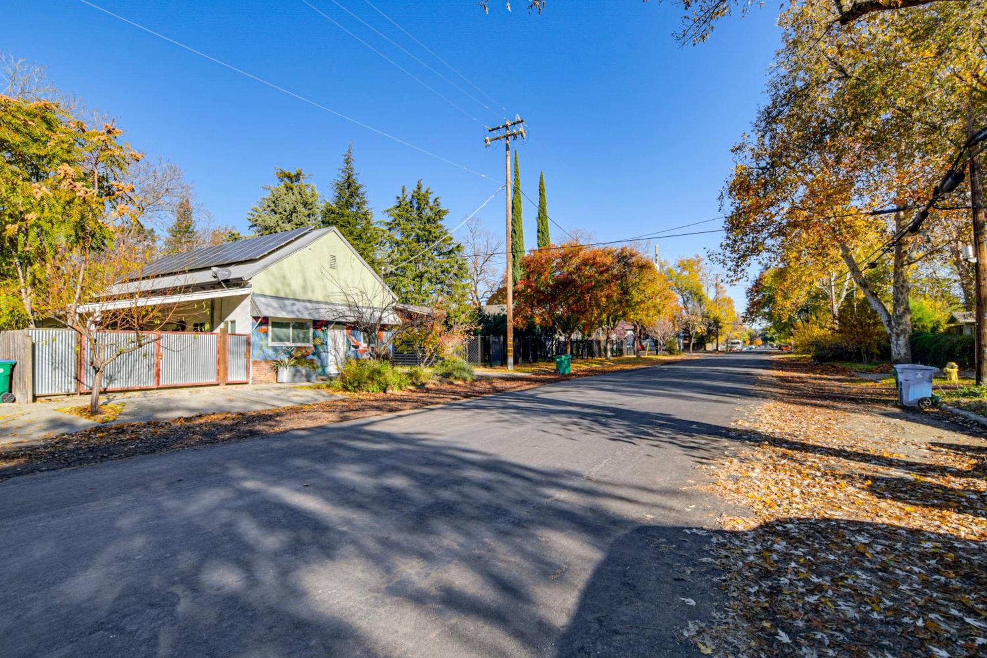 1 Mi To City Plaza Family-Friendly Chico Home Exterior photo